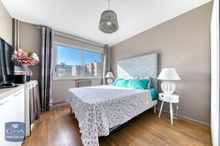  Appartement  vendre 2 pices 60 m