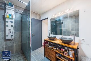  Appartement  vendre 2 pices 65 m