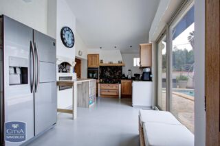  Villa  vendre 5 pices 140 m