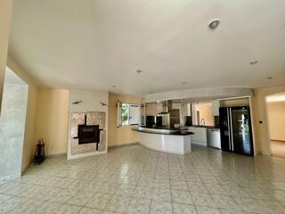  Maison  vendre 5 pices 200 m