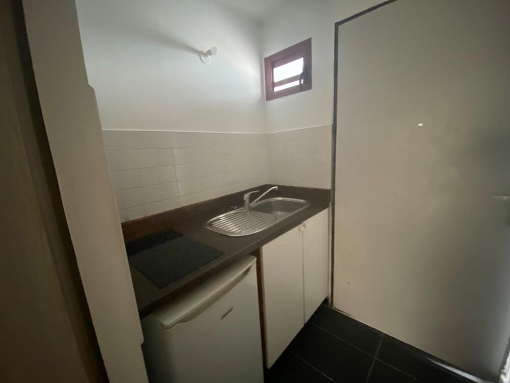 VENTE d'un studio T1 (27 m²) au Tampon, résidence sécuri....