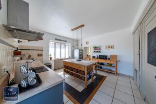  Maison  vendre 5 pices 221 m