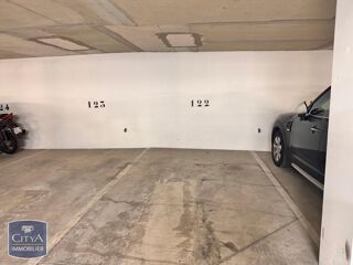  Parking / Garage � vendre 