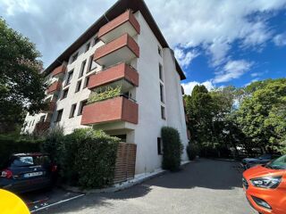  Parking / Garage  vendre 