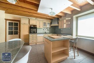  Maison � vendre 7 pi�ces 228 m�
