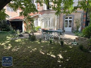  Maison  vendre 8 pices 226 m