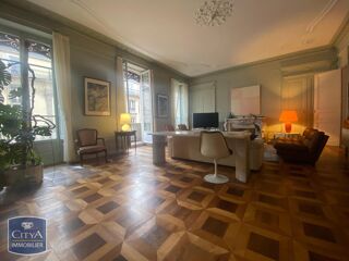  Appartement � vendre 7 pi�ces 223 m�