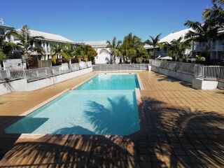 vente Appartement - 3 pièce(s) - 62 m² Saint-Pierre (97410)