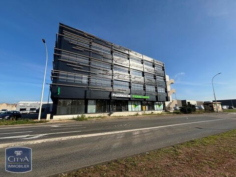 ROANNE. Local professionnel spacieux de 111 m&sup2; ( poss... 252000 42300 Roanne