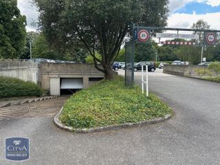  Parking / Garage  vendre 