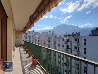  Appartement à vendre 6 pièces 147 m²