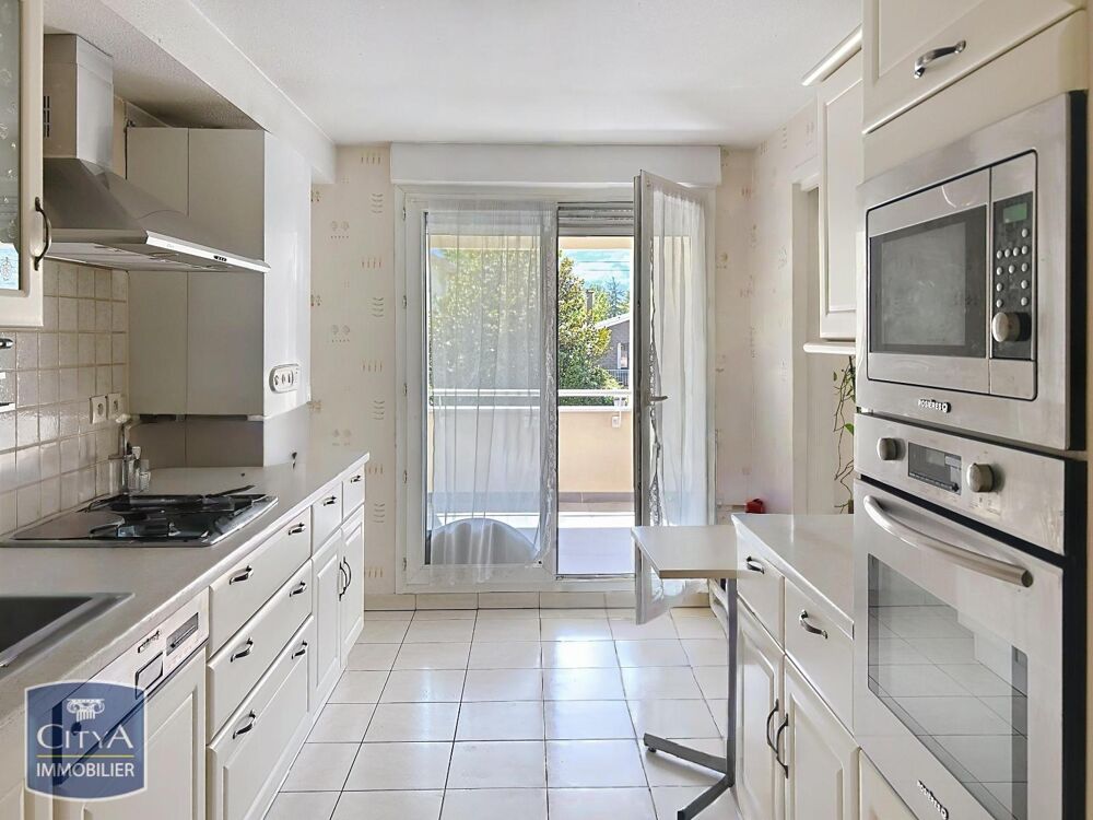 vente Appartement - 3 pièce(s) - 79 m² Saint-Martin-le-Vinoux (38950)