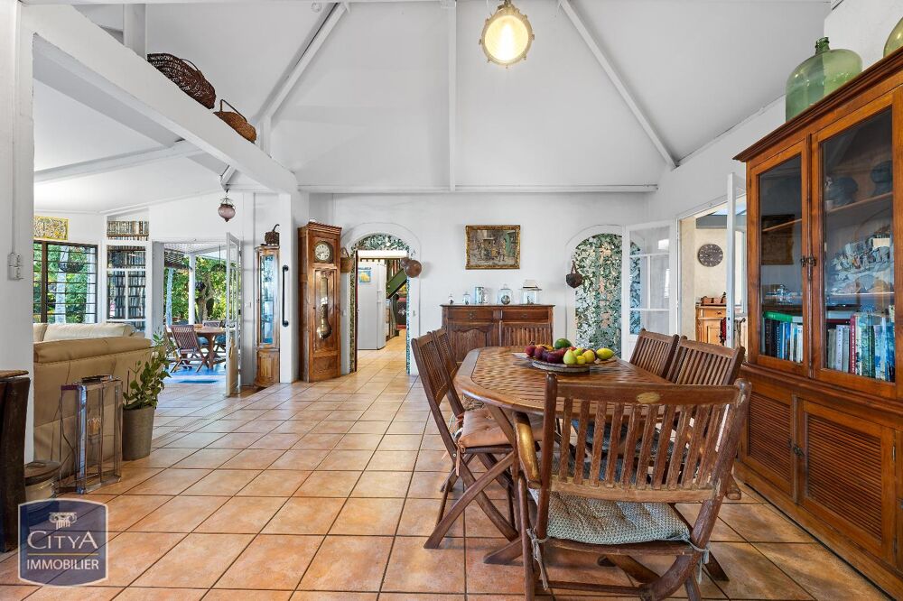 � vendre  Maison Saint-Paul (97460)