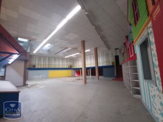  Immeuble � vendre 700 m�