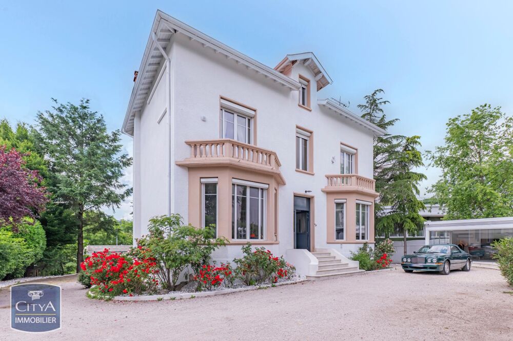 À vendre : Maison T8 rénovée de 230 m² à Lorette sur par....