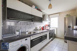  Appartement  vendre 4 pices 74 m