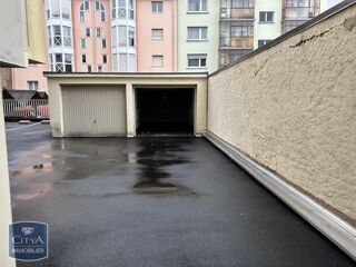  Parking / Garage � vendre 