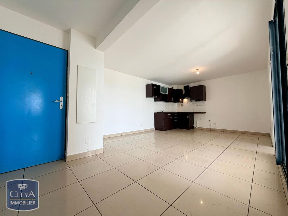 Appartement 3 pièces 52 m² · à Saint-Denis · 52 m² · 138 000 €