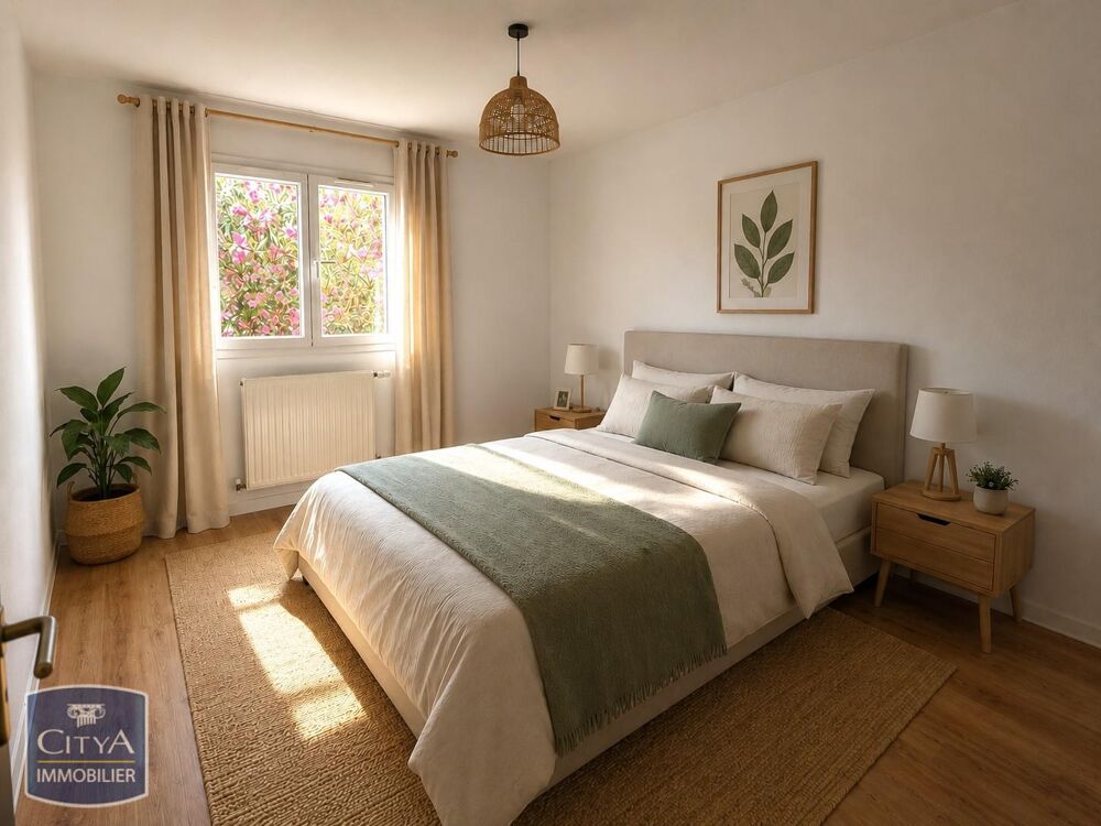 vente Maison - 4 pièce(s) - 98 m² Saintes (17100)
