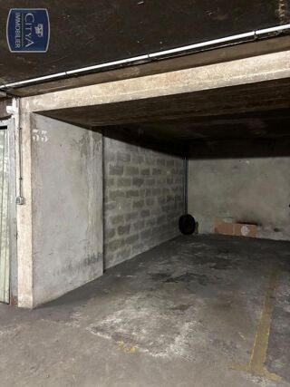  Parking / Garage � vendre 
