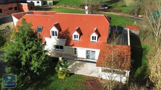  Maison � vendre 10 pi�ces 240 m�