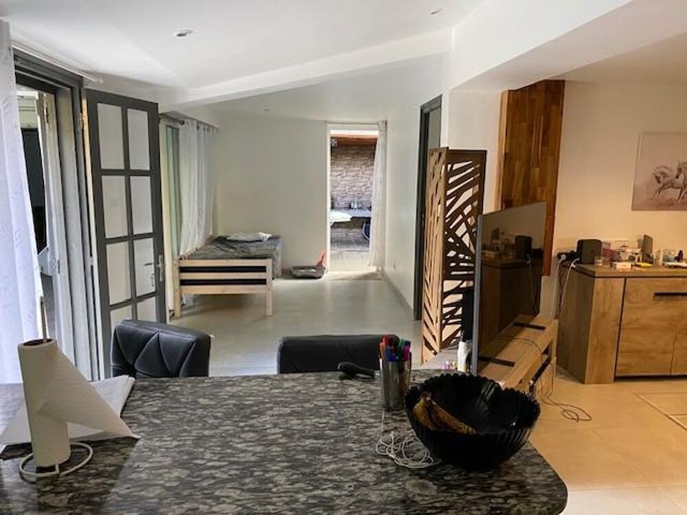À vendre : Maison T4 (96 m²) avec grand garage à RAVINE ....