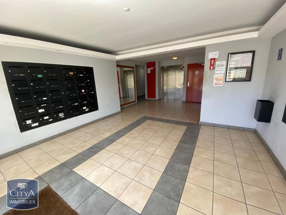 À vendre : Appartement T1 de 26 m² à Saint-Denis, quarti....