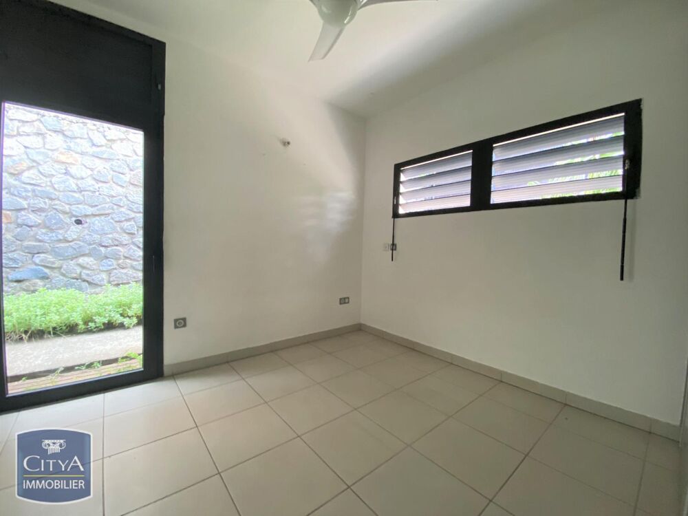 vente Maison - 4 pièce(s) - 76 m² Sainte-Marie (97438)