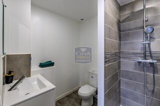  Immeuble � vendre 130 m�