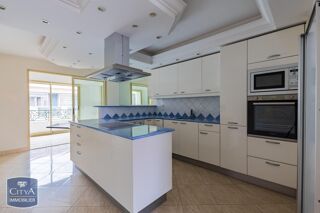 Appartement � vendre 4 pi�ces 150 m�