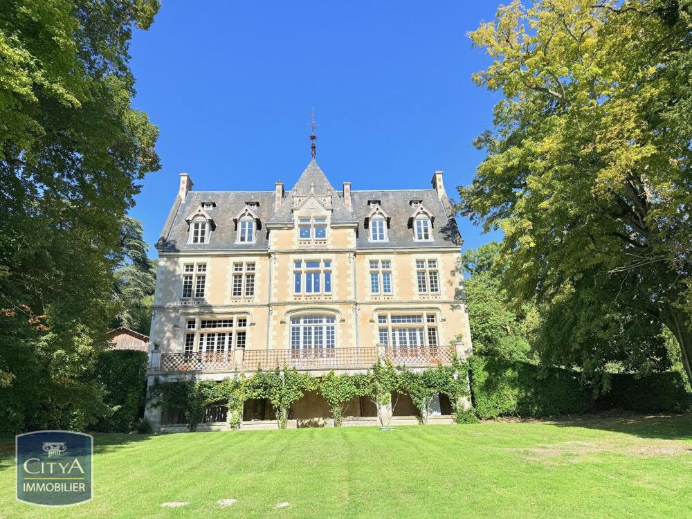  vendre  Proprit/chteau Loudun (86200)