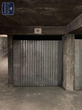  Parking / Garage � vendre 
