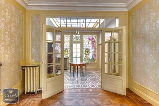  Maison  vendre 7 pices 201 m