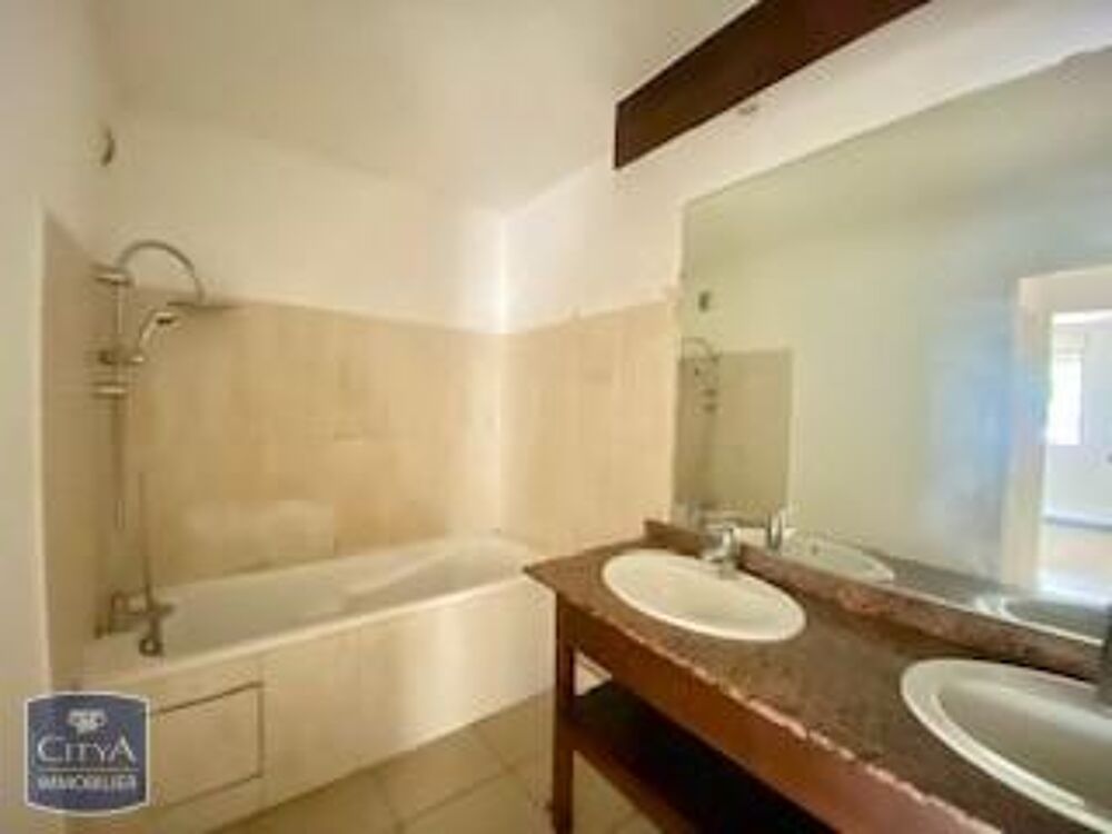 Vente d'un appartement spacieux et non meublé à découvri....