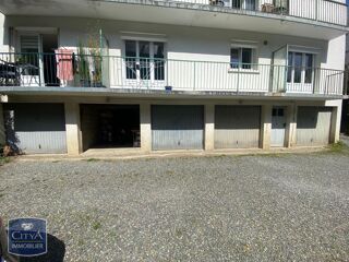  Parking / Garage  vendre 10 m