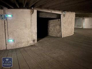  Parking / Garage � vendre 