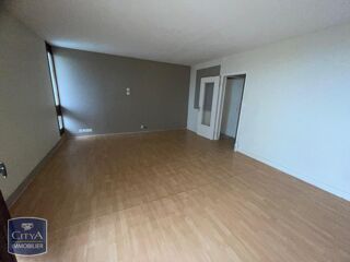  Appartement  vendre 4 pices 77 m