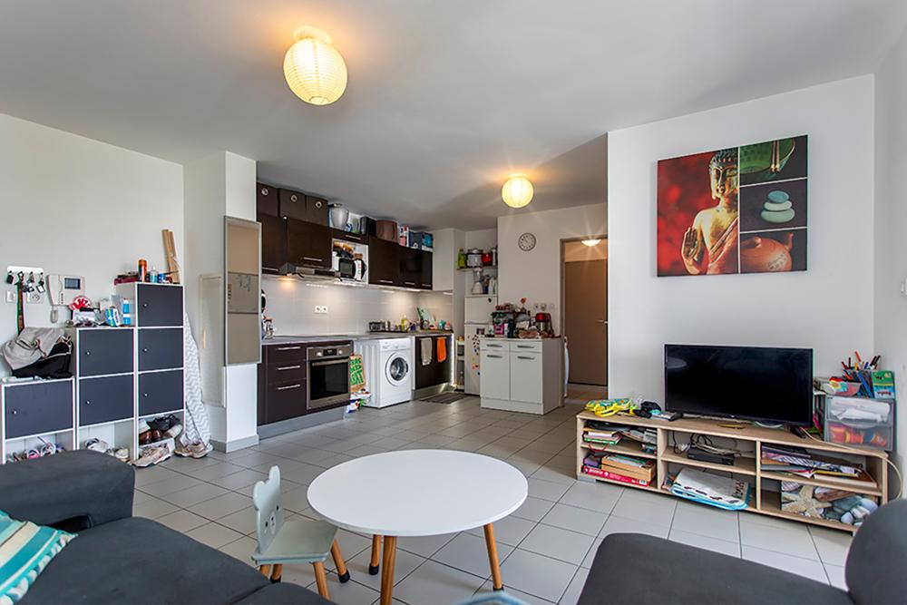 À vendre, appartement T3 de 58 m² à Saint-Pierre, idéale....