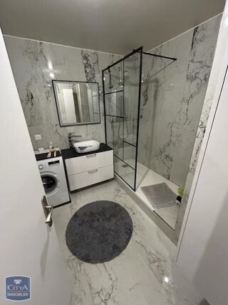  Appartement � vendre 4 pi�ces 77 m�