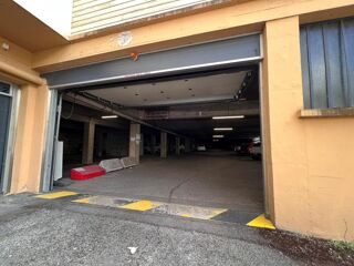  Parking / Garage  vendre 