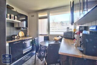  Appartement � vendre 4 pi�ces 77 m�