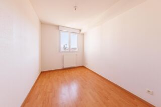  Appartement � vendre 4 pi�ces 90 m�