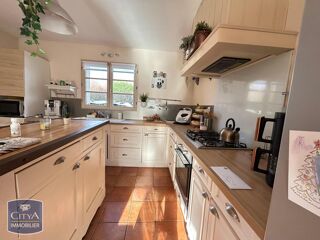  Maison � vendre 4 pi�ces 165 m�