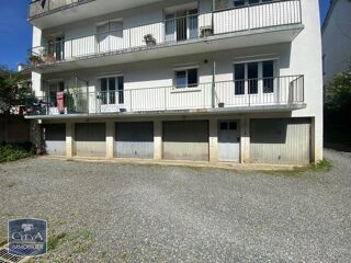  Parking / Garage  vendre 10 m