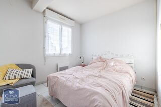  Immeuble � vendre 244 m�