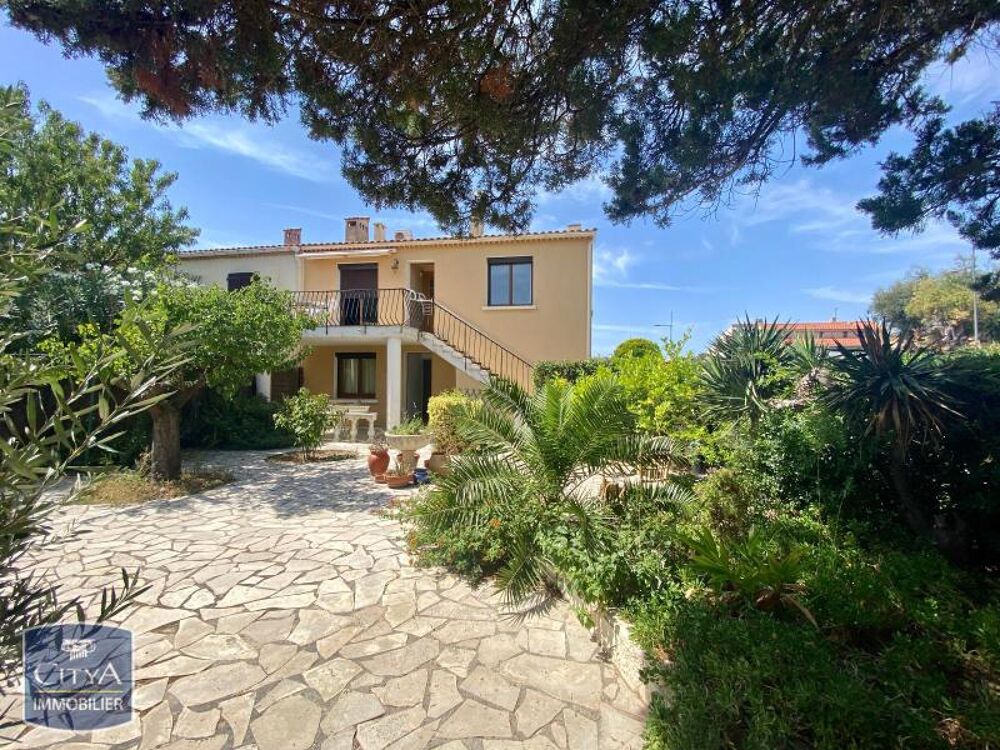 A VENDRE - VILLA ( T6 ) - LE BRUSC - A VENDRE - LE BRUSC....