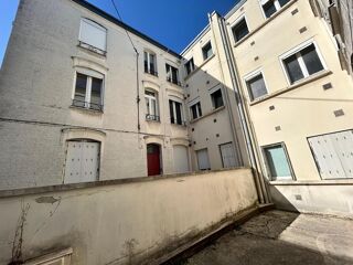  Immeuble  vendre 211 m