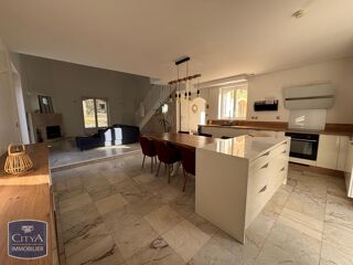  Maison  vendre 6 pices 140 m