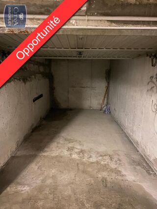  Parking / Garage  vendre 14 m