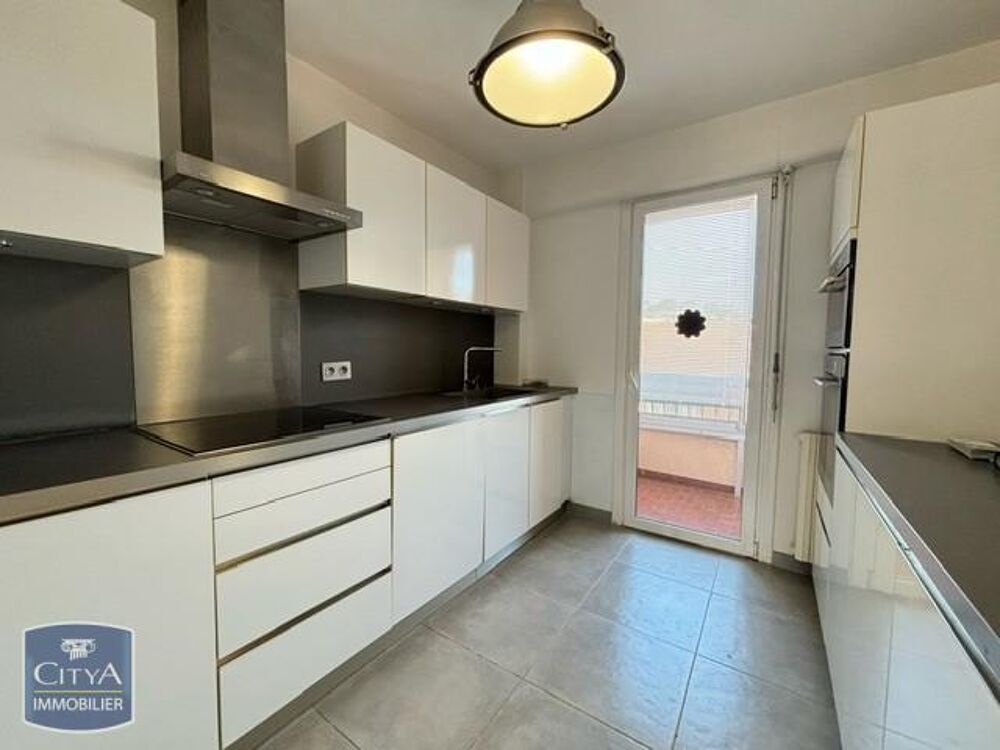 SANARY-SUR-MER - APPARTEMENT DE TYPE 4 PIECES - SANARY S....